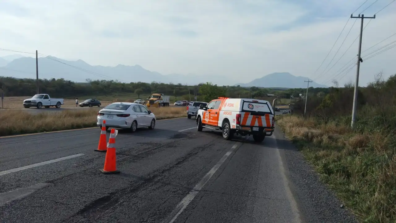 Choque deja dos lesionados en carretera