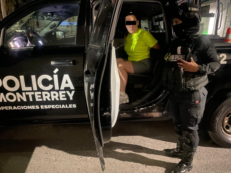 Arrestan a mujer con droga en el centro de Monterrey - Ciudad de Noche