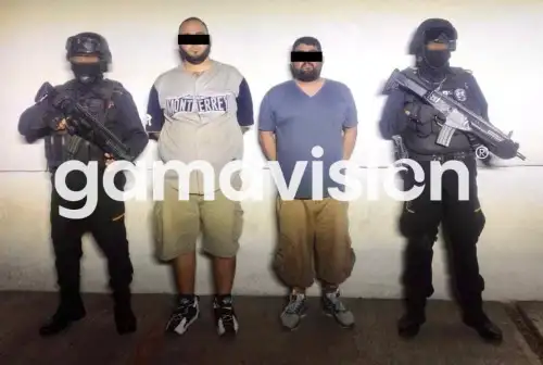 Detienen a dos hombres con droga en El Carmen