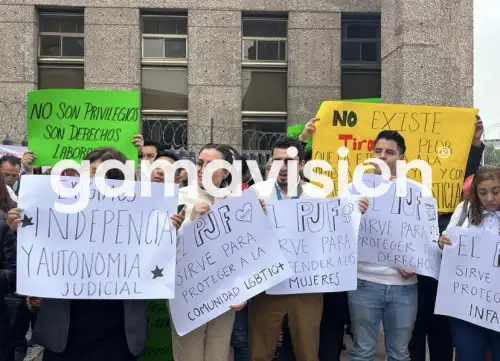 Marchan trabajadores del PJF en la CDMX