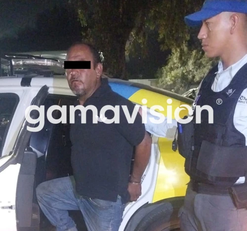 Capturan a hombre por amenazar a su madre con un desarmador