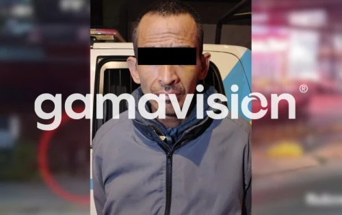 Detienen a hombre por robar pertenencias de un automóvil en Monterrey