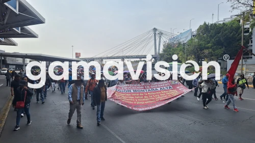 Maestros de la CNTE levantan plantón en plaza de la CDMX