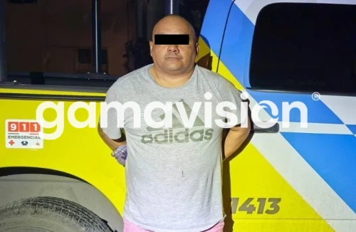 Hombre es detenido tras agredir a su esposa e hijo en Monterrey