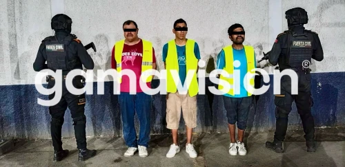 Capturan a tres hombres con armas y droga en Monterrey