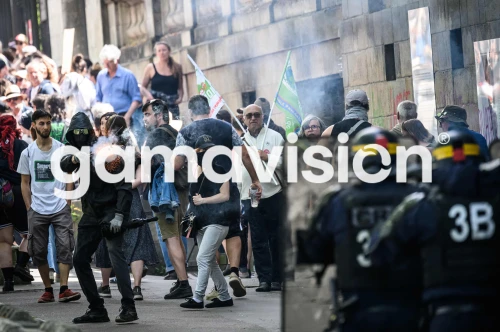 Trabajadores protestan en defensa de sus derechos en Los Ángeles y París