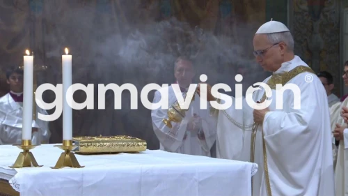El papa León XIV oficia su primera misa a cardenales en la Capilla Sixtina