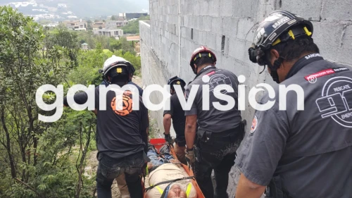 Hombre lesionado tras caer en una obra de construcción en San Pedro ...