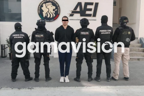 Detienen a hombre con arma y droga en García, N.L.