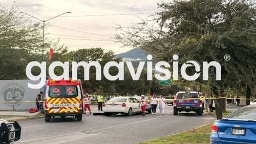 Muere conductor tras perder control de su vehículo en Monterrey