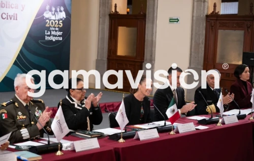 Sheinbaum encabeza reunión de seguridad con su gabinete en Palacio Nacional
