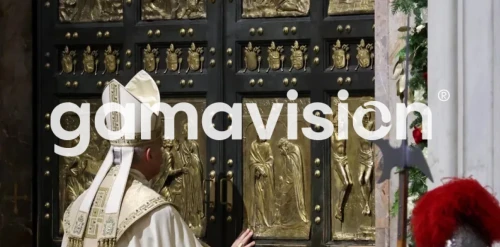 El papa León XIV clausura el Jubileo al cerrar la puerta Santa en el ...
